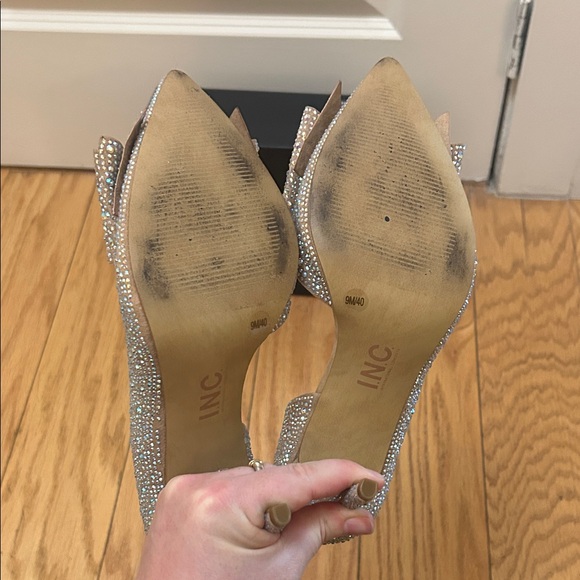 INC International Concepts Glittering Bow Heels in Silver and Tan - Picture 7 of 10